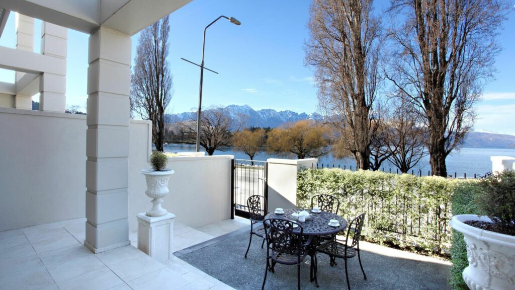 Manuka Townhouse